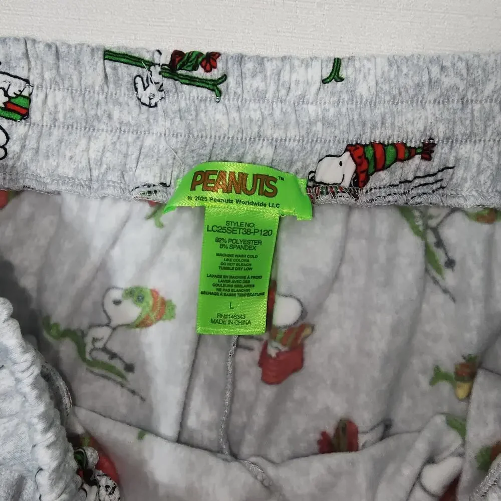 Snoopy skiing pajamas women's medium NWT